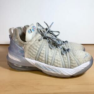 Nike LeBron 18 Play for the Future Size 4Y / 36EU / 5.5Women US